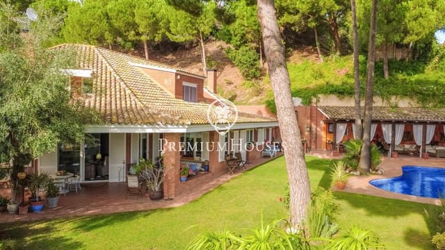 5 quarto Moradia para venda em Sant Vicenç de Montalt com piscina garagem - 1 200 000 € (Ref: 9205012)