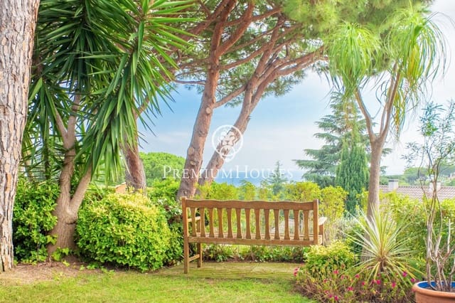 5 quarto Moradia para venda em Sant Vicenç de Montalt com piscina garagem - 1 200 000 € (Ref: 9205012)