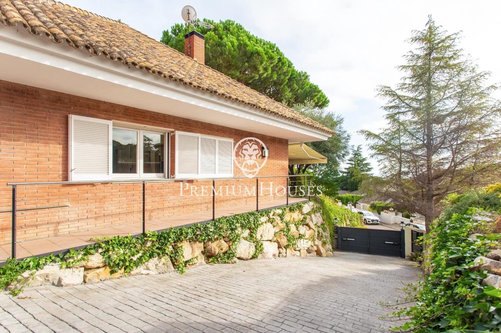 5 quarto Moradia para venda em Sant Vicenc de Montalt com piscina garagem - 1 200 000 € (Ref: 9205012)