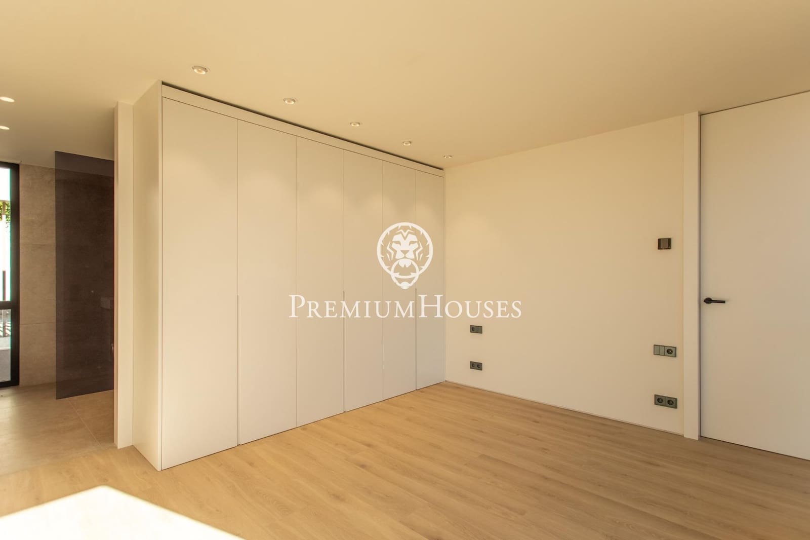 6 soveværelse Villa til salg i Teia med swimmingpool - € 4.900.000 (Ref: 9205015)