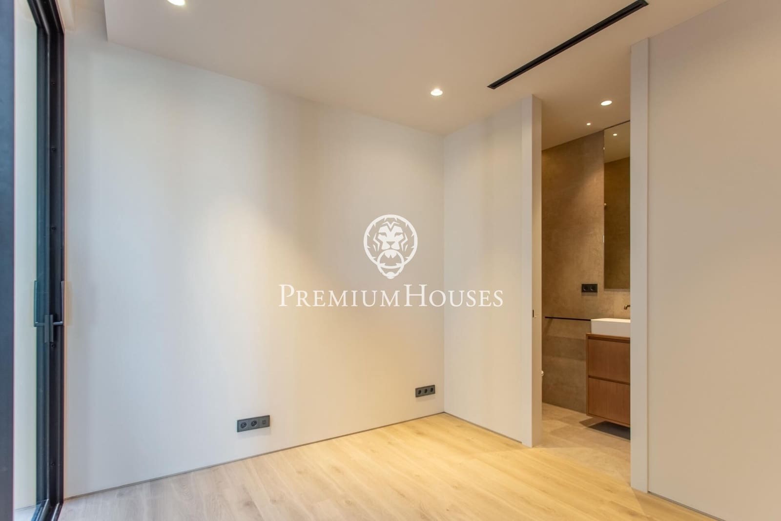 6 soveværelse Villa til salg i Teia med swimmingpool - € 4.900.000 (Ref: 9205015)