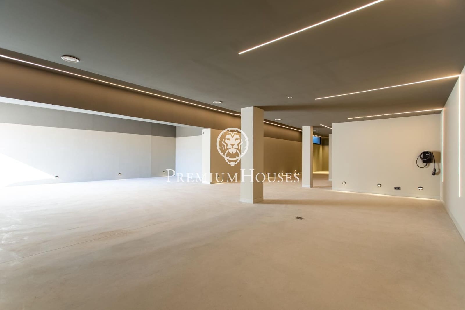 6 soveværelse Villa til salg i Teia med swimmingpool - € 4.900.000 (Ref: 9205015)