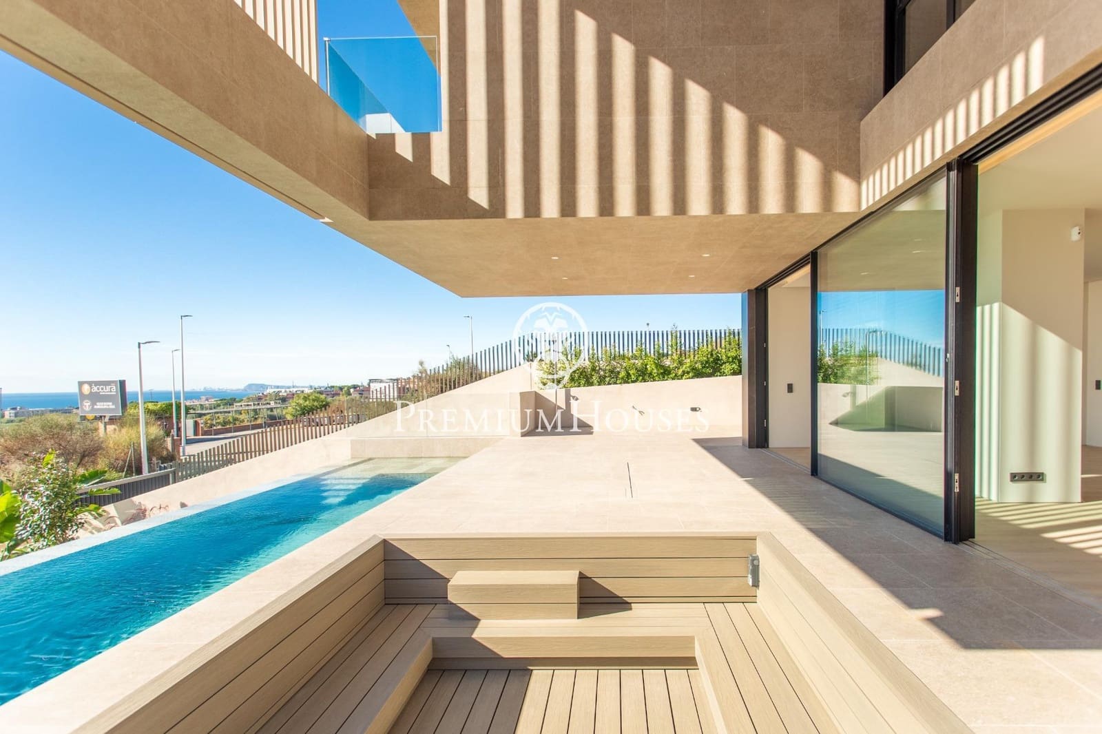 6 soveværelse Villa til salg i Teia med swimmingpool - € 4.900.000 (Ref: 9205015)