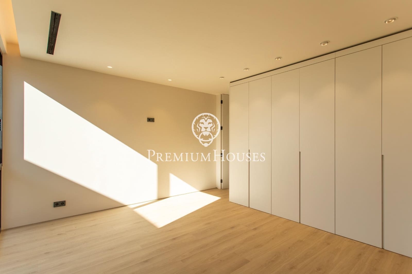 6 bedroom Villa for sale in Teia with pool - € 4,900,000 (Ref: 9205015)