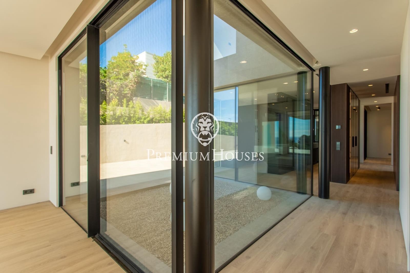 6 bedroom Villa for sale in Teia with pool - € 4,900,000 (Ref: 9205015)