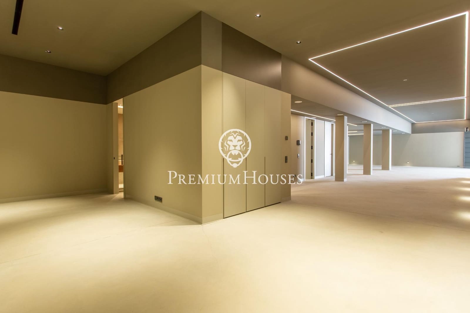 6 bedroom Villa for sale in Teia with pool - € 4,900,000 (Ref: 9205015)