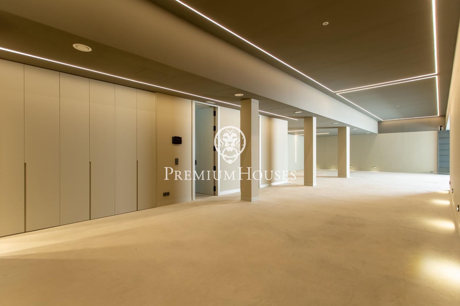 6 bedroom Villa for sale in Teia with pool - € 4,900,000 (Ref: 9205015)