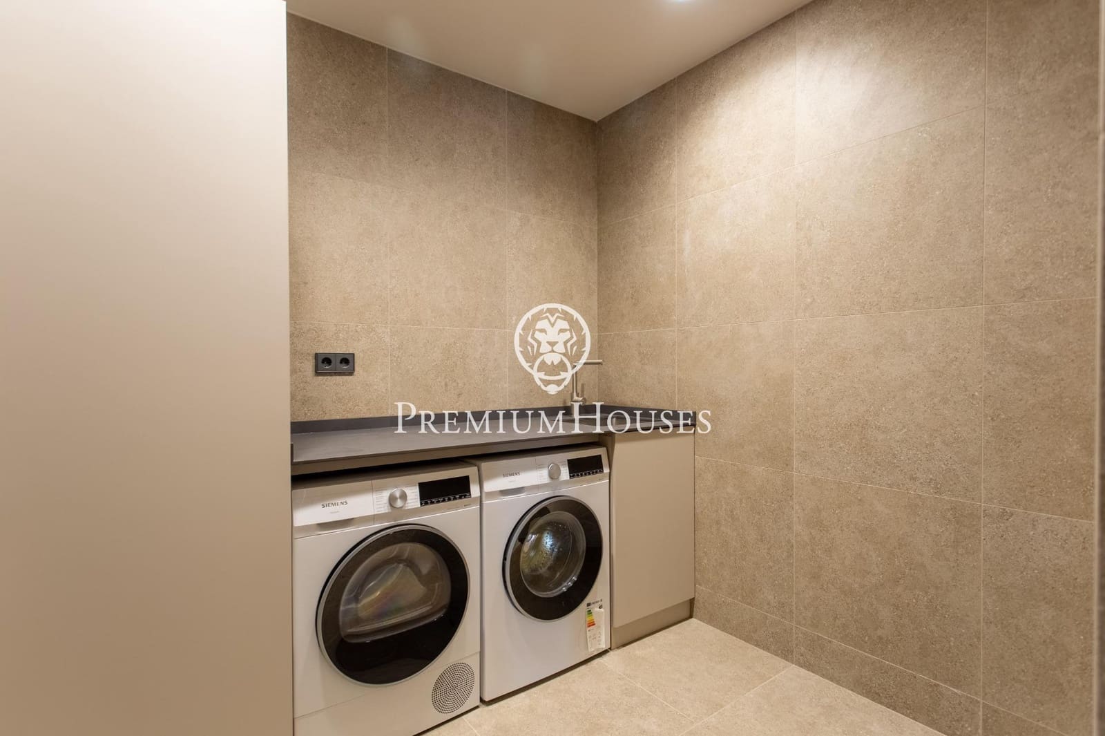 6 bedroom Villa for sale in Teia with pool - € 4,900,000 (Ref: 9205015)