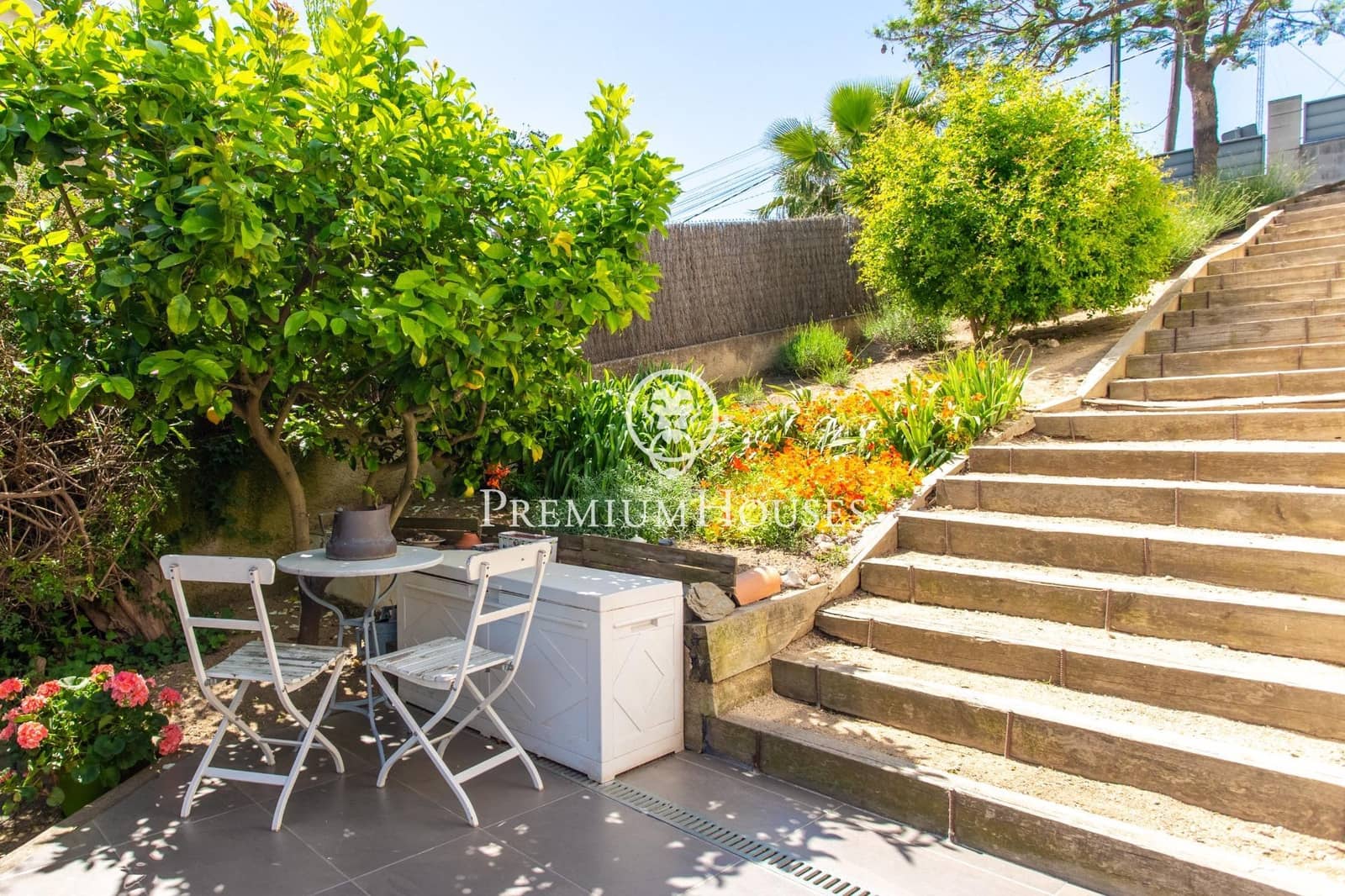 4 slaapkamer Villa te koop in Sant Cebria de Vallalta met zwembad garage - € 680.000 (Ref: 9205018)