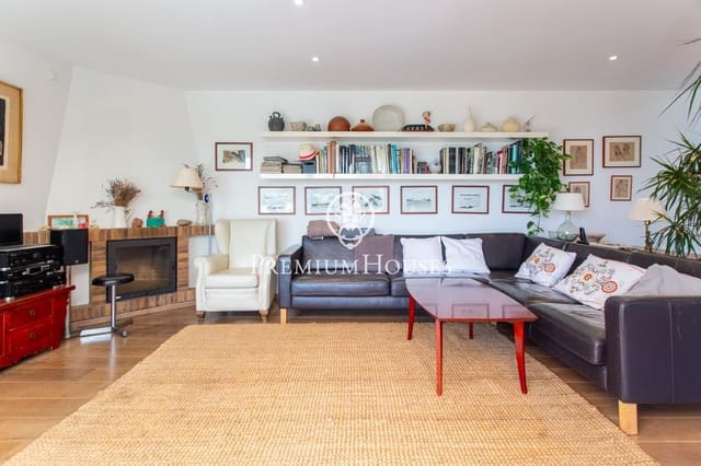 4 sypialnia Willa na sprzedaż w Sant Cebrià de Vallalta z basenem garażem - 680 000 € (Ref: 9205018)