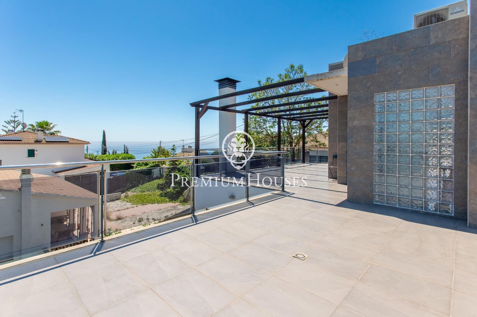 4 Zimmer Villa zu verkaufen in Sant Cebria de Vallalta mit Pool Garage - 680.000 € (Ref: 9205018)