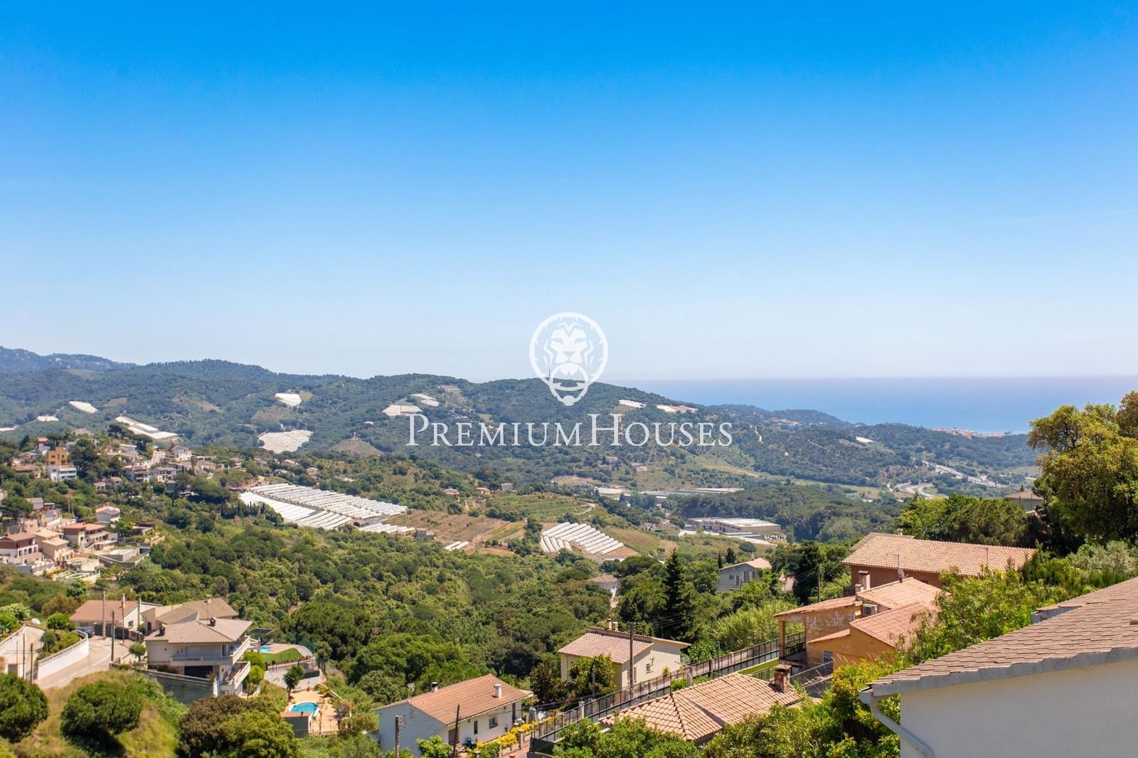 4 Zimmer Villa zu verkaufen in Sant Cebria de Vallalta mit Pool Garage - 680.000 € (Ref: 9205018)