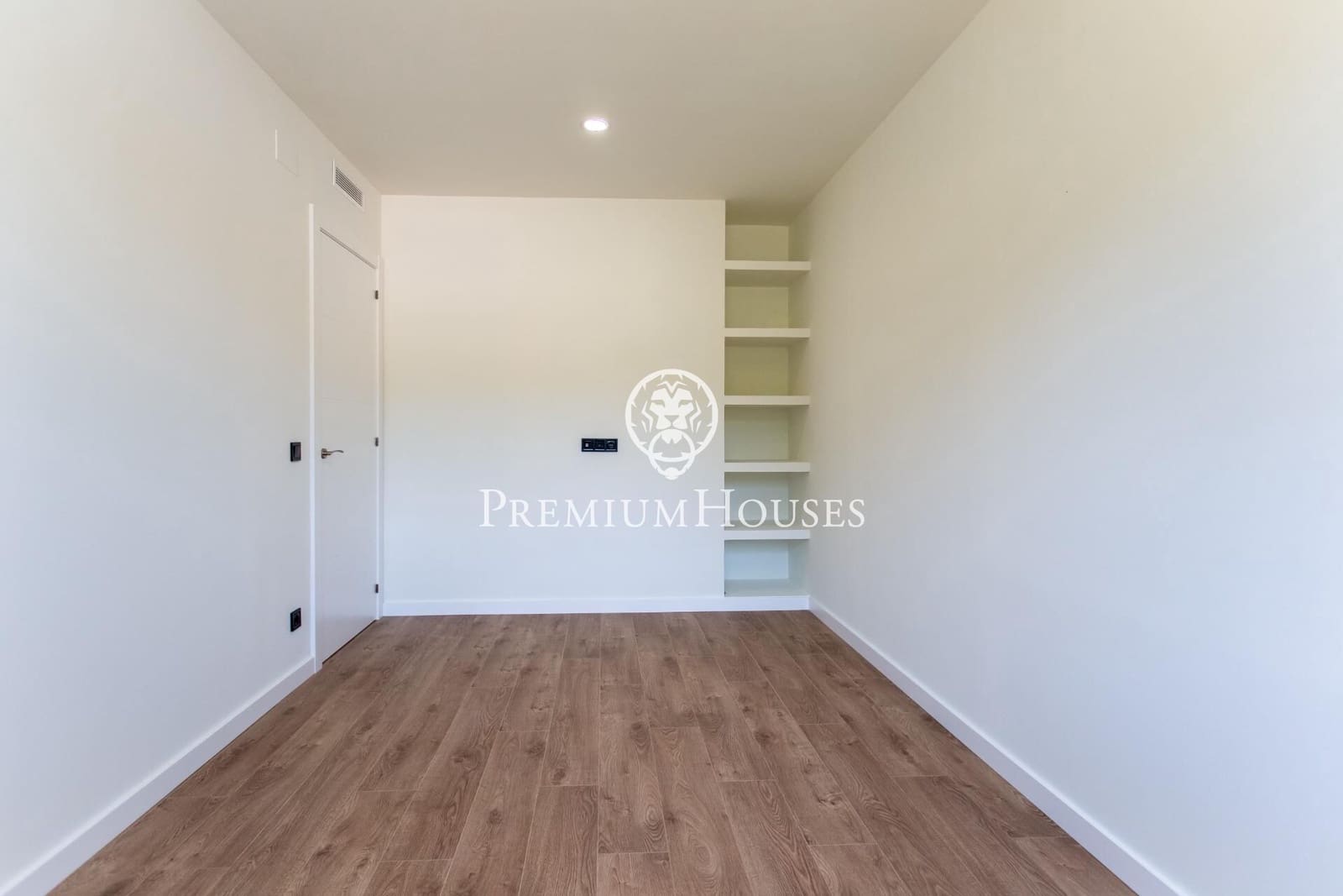 4 soverom Villa til salgs i Teia med svømmebasseng garasje - € 1 100 000 (Ref: 9205023)