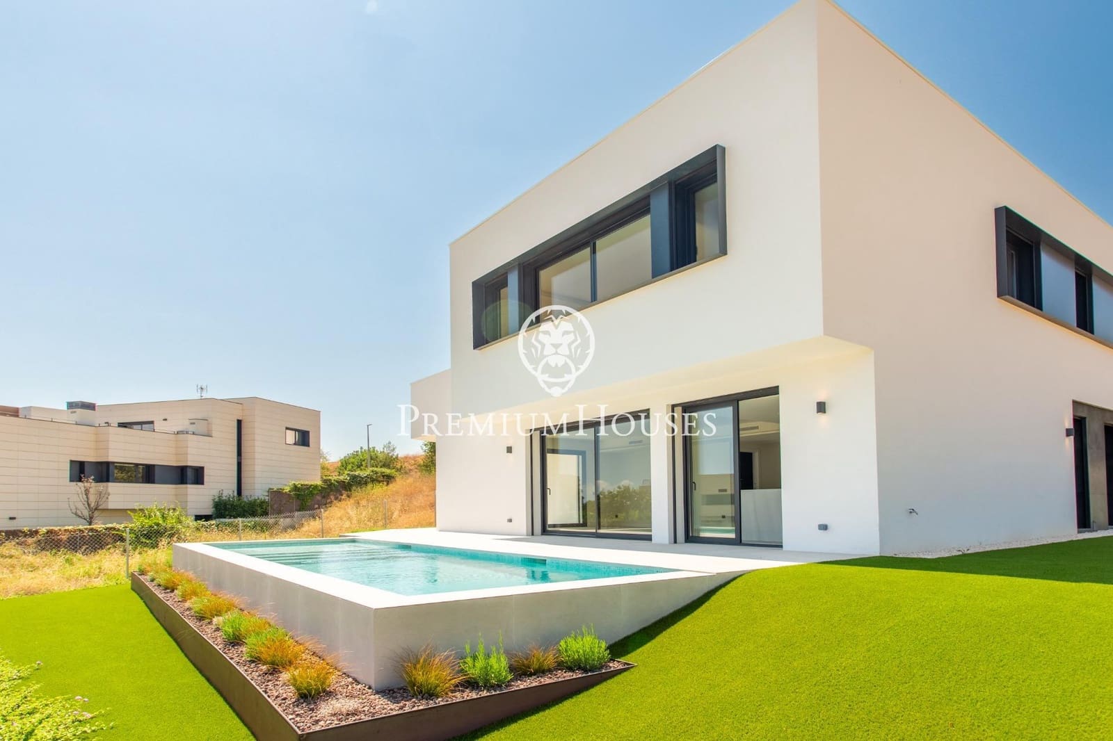 4 soverom Villa til salgs i Teia med svømmebasseng garasje - € 1 100 000 (Ref: 9205023)