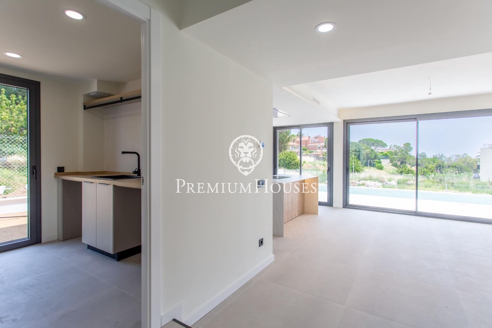 4 soverom Villa til salgs i Teia med svømmebasseng garasje - € 1 100 000 (Ref: 9205023)