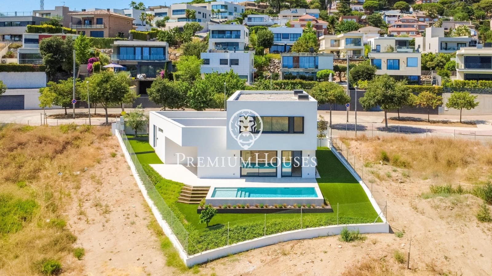 4 soverom Villa til salgs i Teia med svømmebasseng garasje - € 1 100 000 (Ref: 9205023)