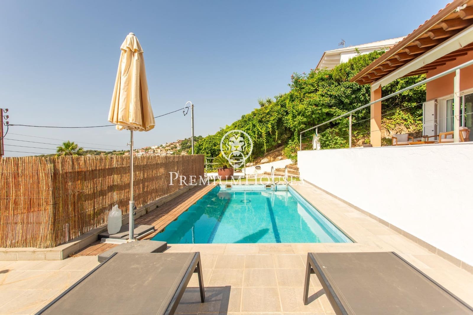 4 quarto Moradia para venda em Sant Cebria de Vallalta com piscina - 498 000 € (Ref: 9205025)