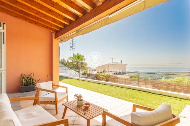 4 quarto Moradia para venda em Sant Cebrià de Vallalta com piscina - 498 000 € (Ref: 9205025)