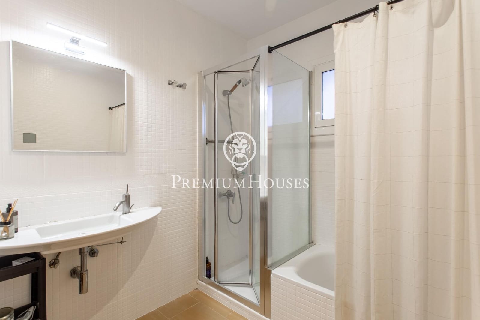 4 quarto Moradia para venda em Sant Cebria de Vallalta com piscina - 498 000 € (Ref: 9205025)