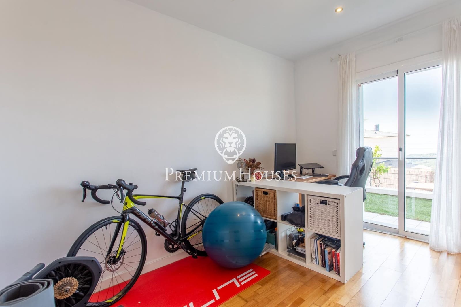 4 quarto Moradia para venda em Sant Cebria de Vallalta com piscina - 498 000 € (Ref: 9205025)