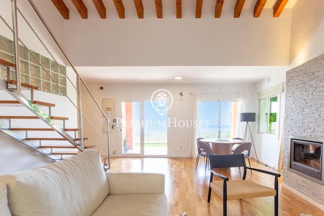 4 quarto Moradia para venda em Sant Cebrià de Vallalta com piscina - 498 000 € (Ref: 9205025)