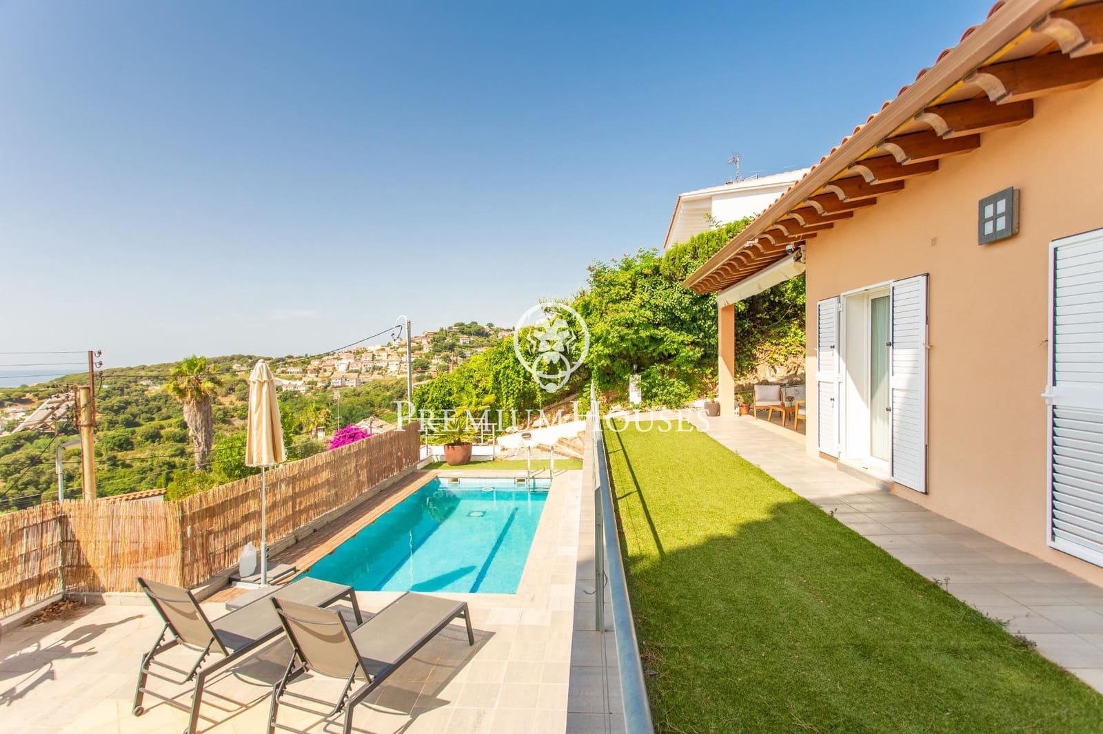 4 quarto Moradia para venda em Sant Cebria de Vallalta com piscina - 498 000 € (Ref: 9205025)