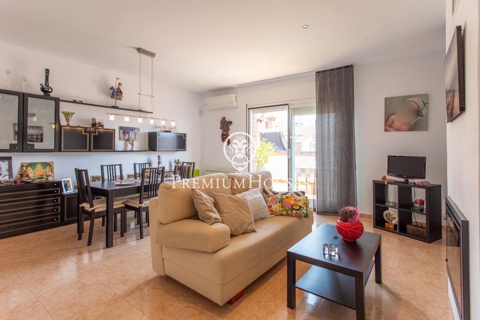 3 soveværelse Byhus til salg i Mataro med garage - € 565.000 (Ref: 9205026)