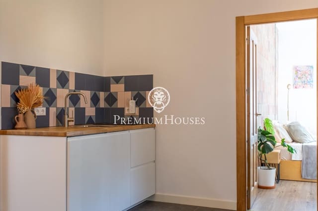 3 soverom Villa til leie i Sant Cebrià de Vallalta med svømmebasseng - € 2 500 (Ref: 9205027)