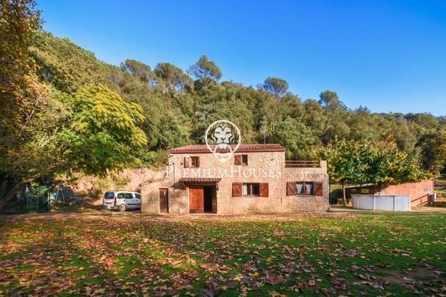 4 soveværelse Finca/Landehus til salg i Fogars de la Selva med garage - € 395.000 (Ref: 9205032)