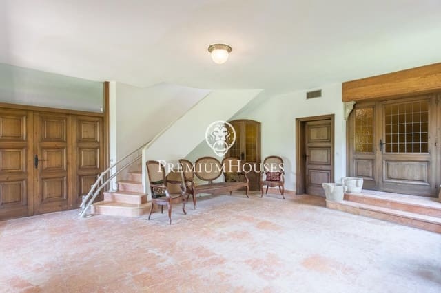 5 soveværelse Finca/Landehus til salg i Pineda de Mar med swimmingpool - € 1.250.000 (Ref: 9205035)