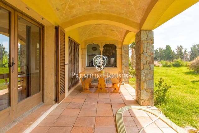 5 soveværelse Finca/Landehus til salg i Pineda de Mar med swimmingpool - € 1.250.000 (Ref: 9205035)