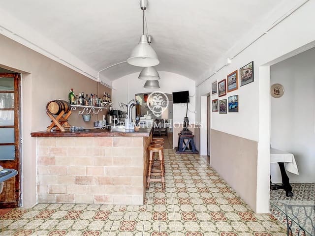 5 makuuhuone Omakotitalo myytävänä paikassa Alella mukana 
autotalli - 700 000 € (Ref: 9205038)