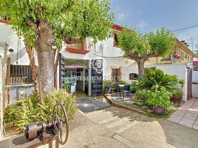 5 makuuhuone Omakotitalo myytävänä paikassa Alella mukana 
autotalli - 700 000 € (Ref: 9205038)