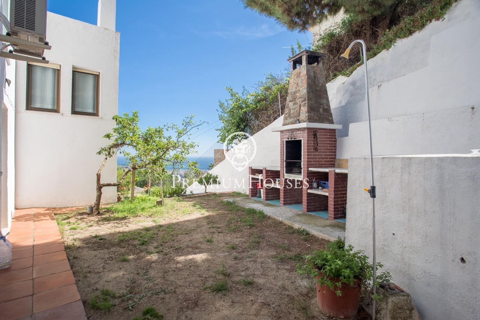 6 soveværelse Villa til salg i Alella med garage - € 995.000 (Ref: 9205040)