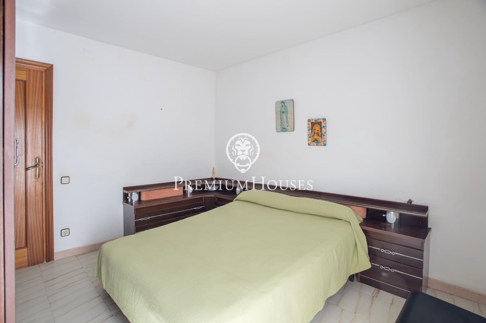 6 soverom Villa til salgs i Alella med garasje - € 995 000 (Ref: 9205040)