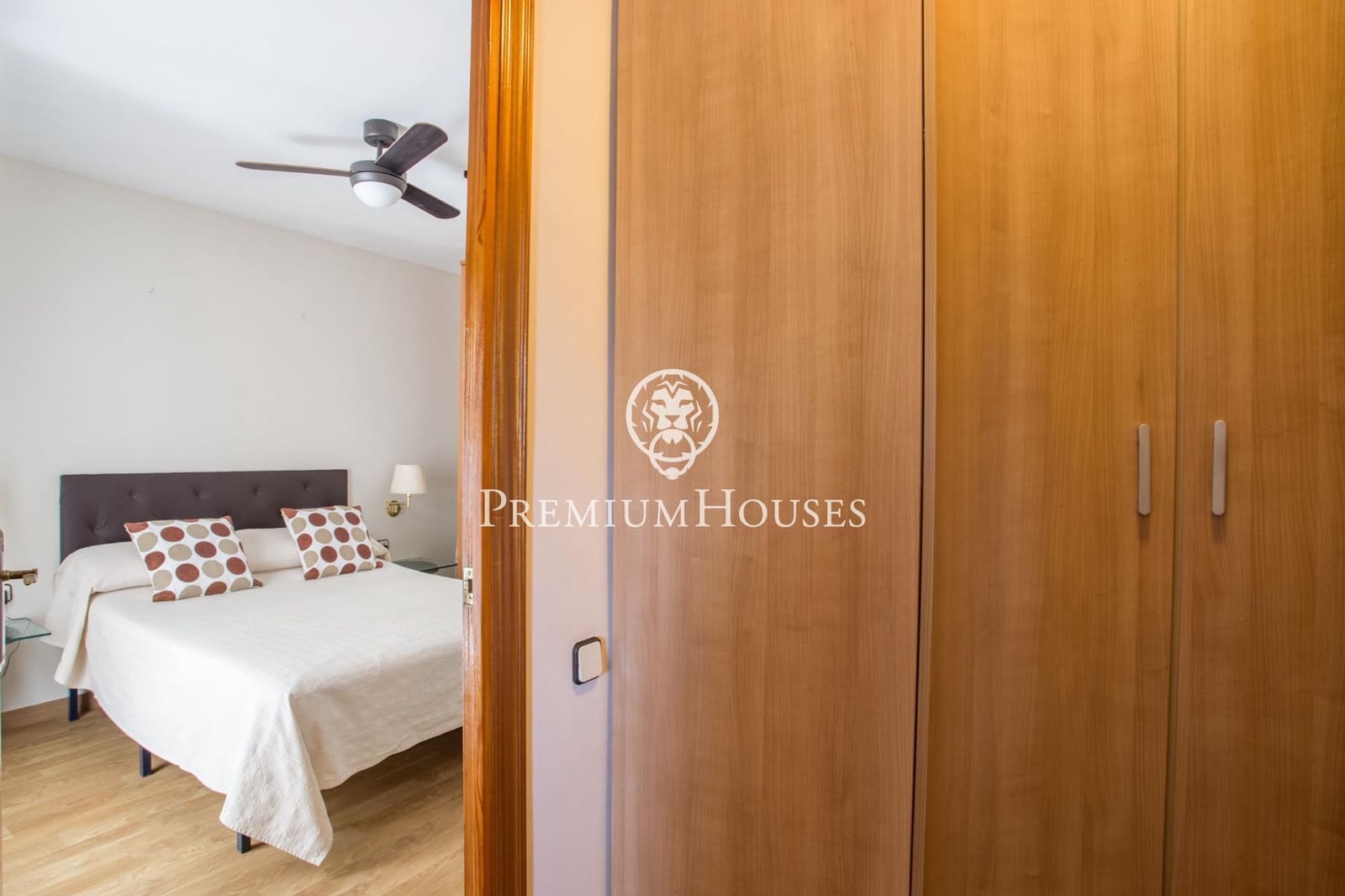 6 soverom Villa til salgs i Alella med garasje - € 995 000 (Ref: 9205040)