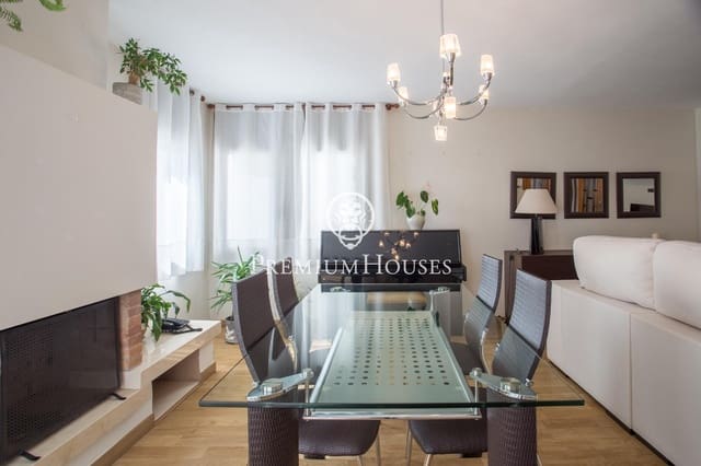 6 Zimmer Villa zu verkaufen in Alella mit Garage - 995.000 € (Ref: 9205040)
