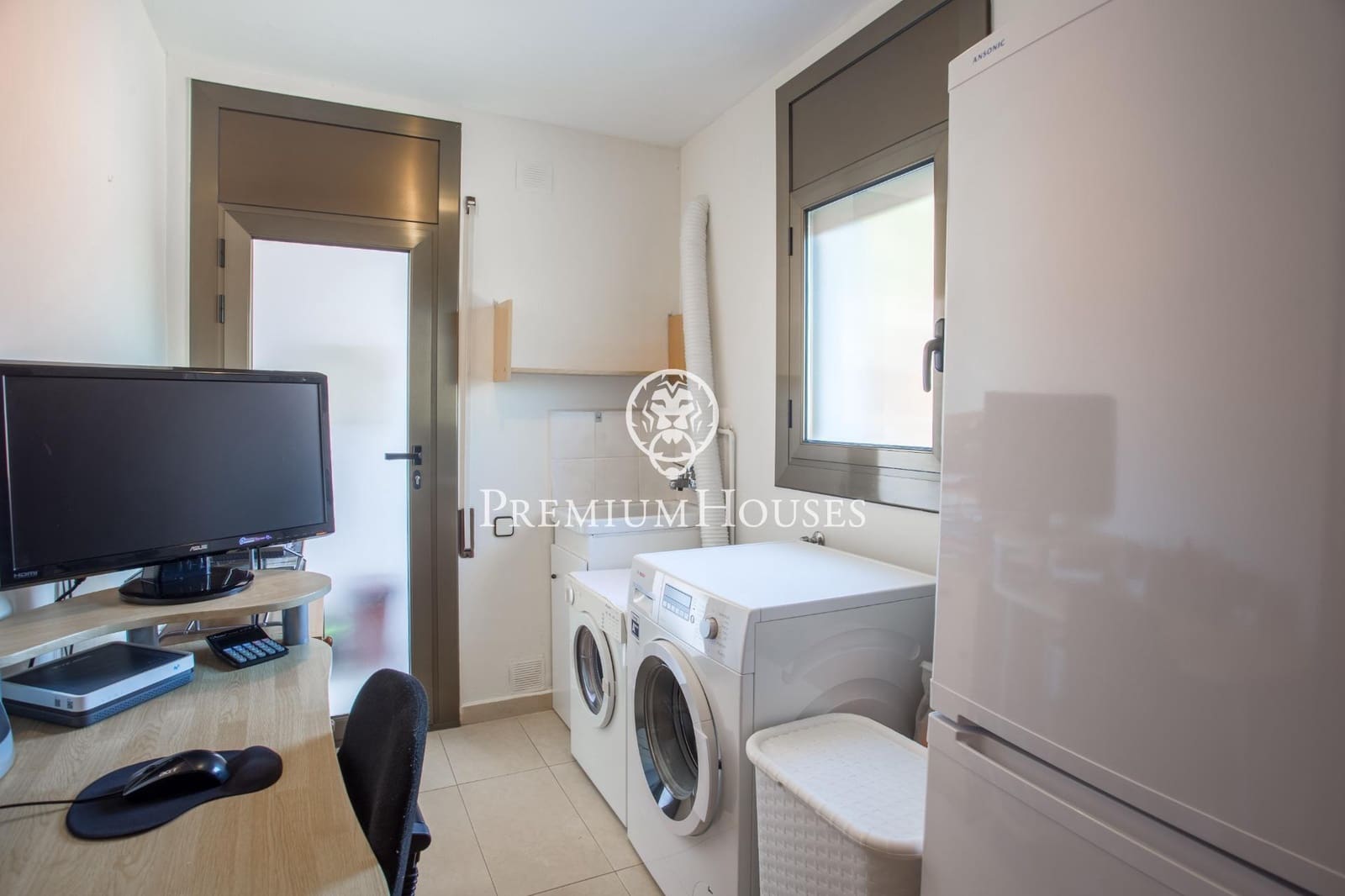 6 soverom Villa til salgs i Alella med garasje - € 995 000 (Ref: 9205040)