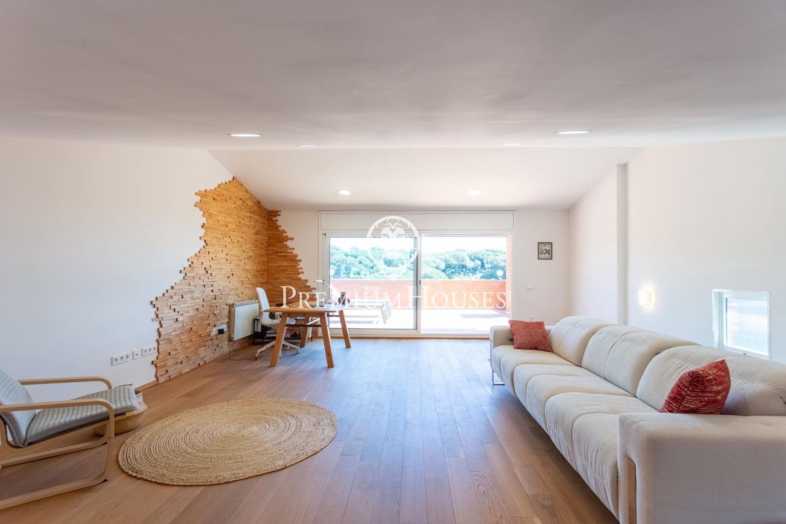 5 soveværelse Byhus til salg i Sant Andreu de Llavaneres med swimmingpool - € 820.000 (Ref: 9205045)