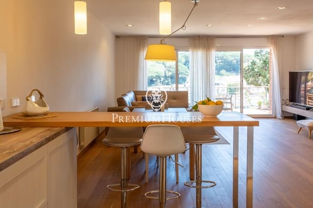 5 bedroom Townhouse for sale in Sant Andreu de Llavaneres with pool - € 820,000 (Ref: 9205045)