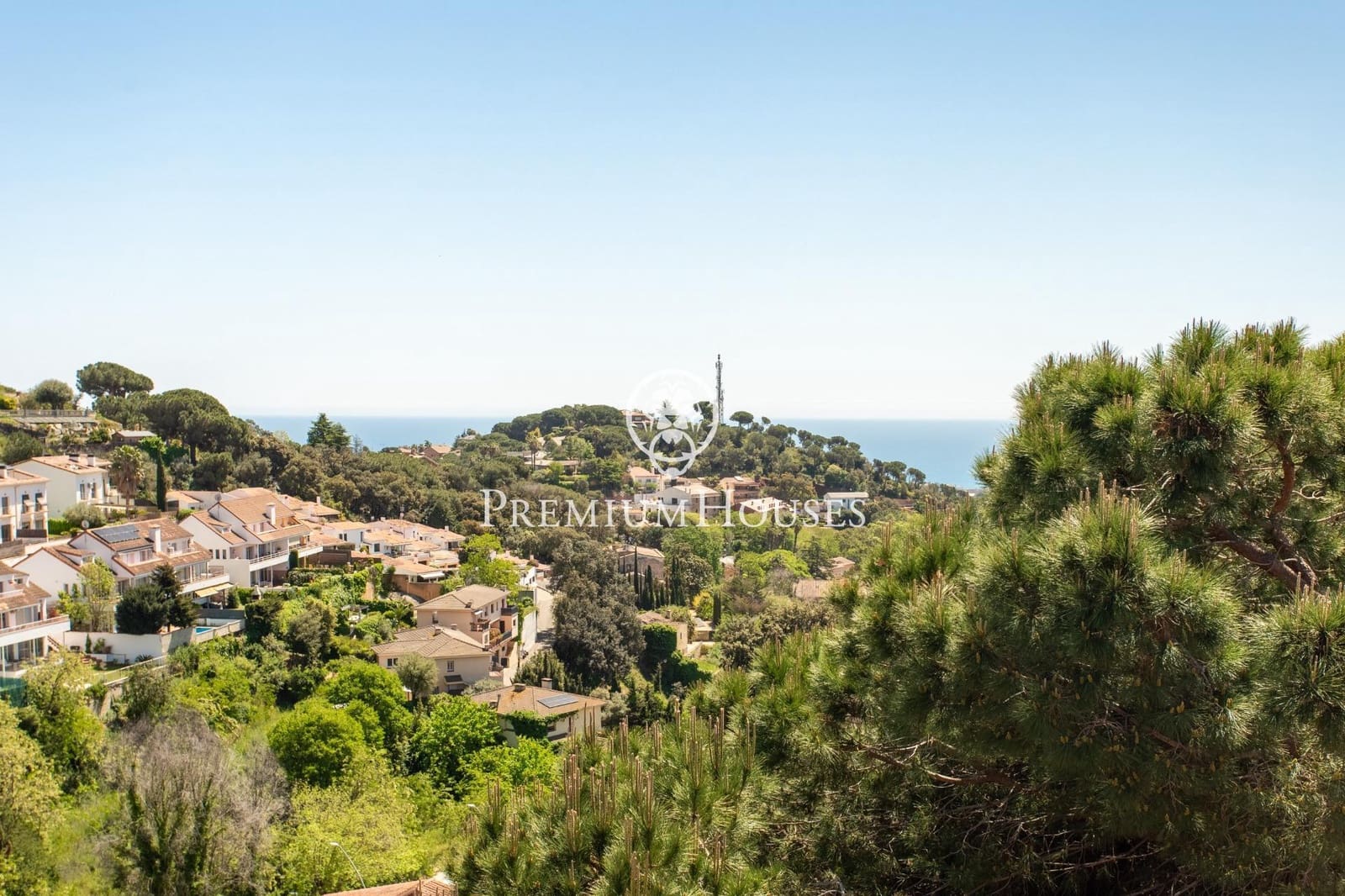 5 soveværelse Byhus til salg i Sant Andreu de Llavaneres med swimmingpool - € 820.000 (Ref: 9205045)