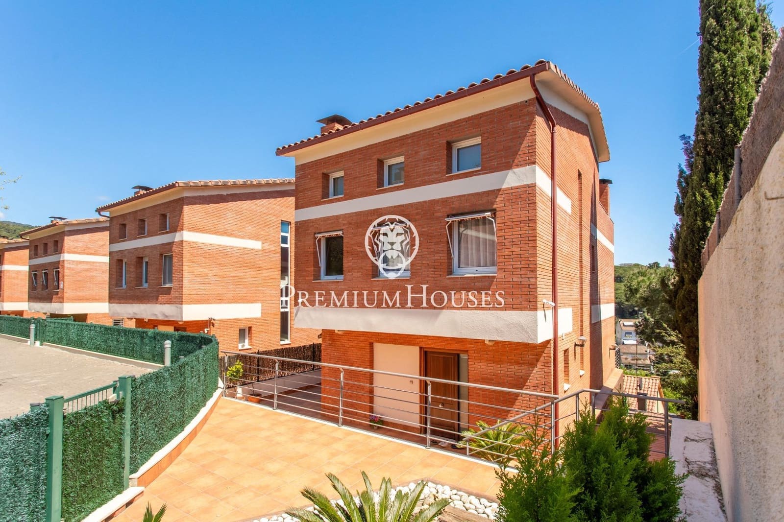 5 soveværelse Byhus til salg i Sant Andreu de Llavaneres med swimmingpool - € 820.000 (Ref: 9205045)