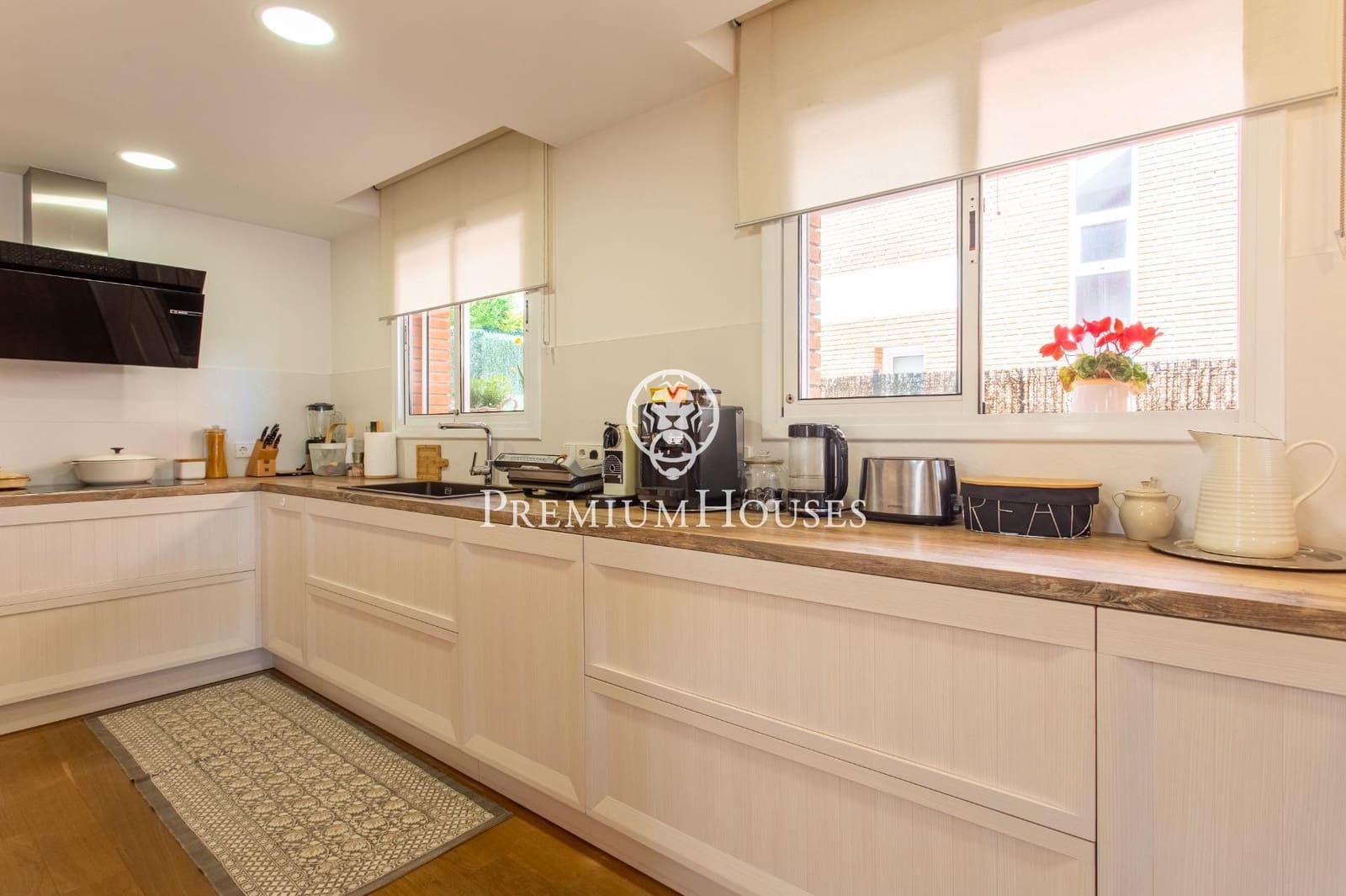 5 sypialnia Dom na sprzedaż w Sant Andreu de Llavaneres z basenem - 820 000 € (Ref: 9205045)