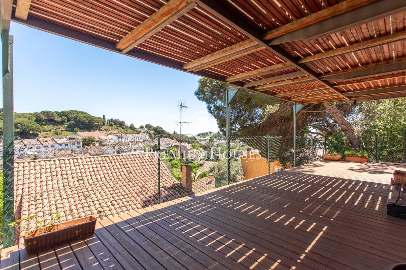 5 sypialnia Dom na sprzedaż w Sant Andreu de Llavaneres z basenem - 820 000 € (Ref: 9205045)