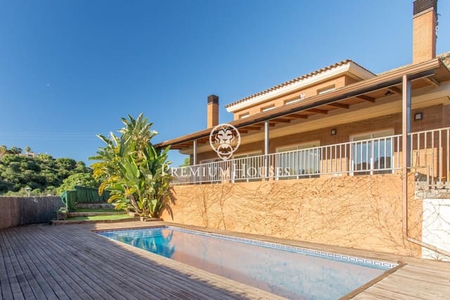 4 sypialnia Willa na sprzedaż w Arenys de Mar z basenem garażem - 1 095 000 € (Ref: 9205046)