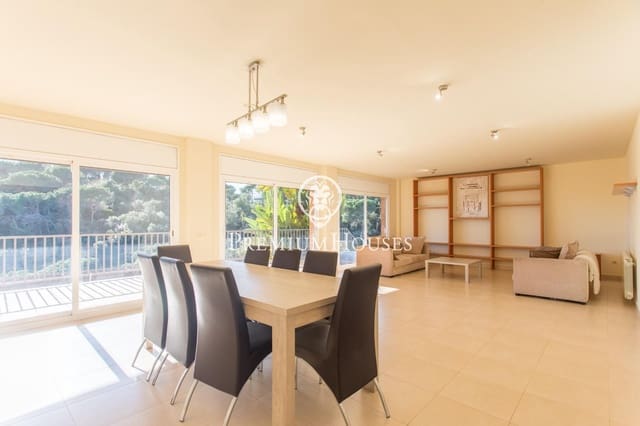 4 chambre Villa/Maison à vendre à Arenys de Mar avec piscine garage - 1 095 000 € (Ref: 9205046)