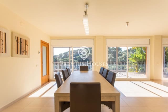 4 chambre Villa/Maison à vendre à Arenys de Mar avec piscine garage - 1 095 000 € (Ref: 9205046)