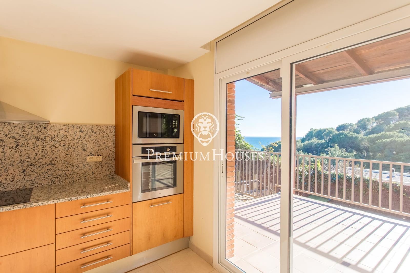 4 sypialnia Willa na sprzedaż w Arenys de Mar z basenem garażem - 1 095 000 € (Ref: 9205046)