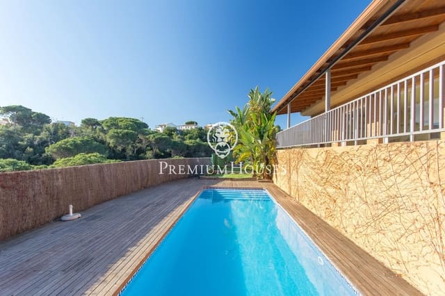 4 chambre Villa/Maison à vendre à Arenys de Mar avec piscine garage - 1 095 000 € (Ref: 9205046)