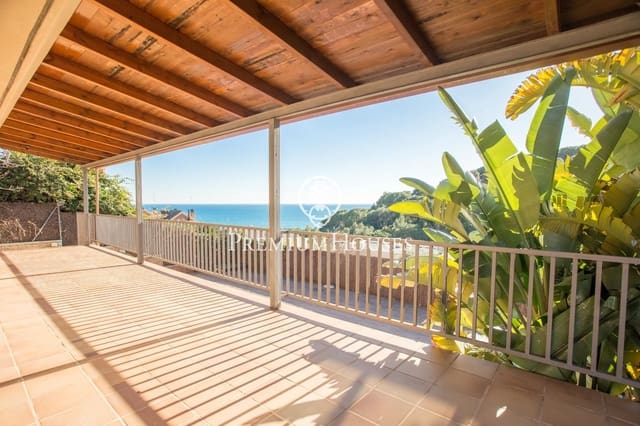 4 chambre Villa/Maison à vendre à Arenys de Mar avec piscine garage - 1 095 000 € (Ref: 9205046)